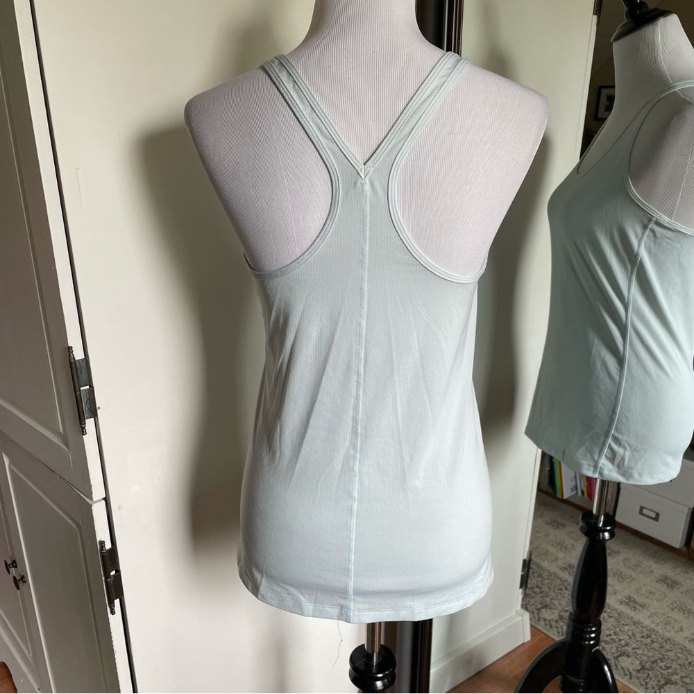 Under Armour Medium Light Blue Tank - Picture 4 of 6